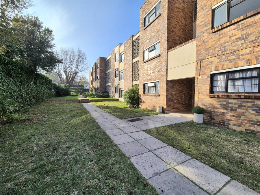 3 Bedroom Property for Sale in Wynberg Upper Western Cape